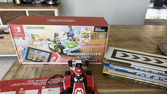 Amazon.com: Mario Kart Live: Home Circuit - Luigi (Nintendo